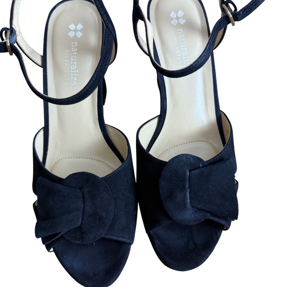 Naturalizer Adelle Black‎ Leather Buckle Ankle Strap Block Heel Sandals 11M - Picture 1 of 11